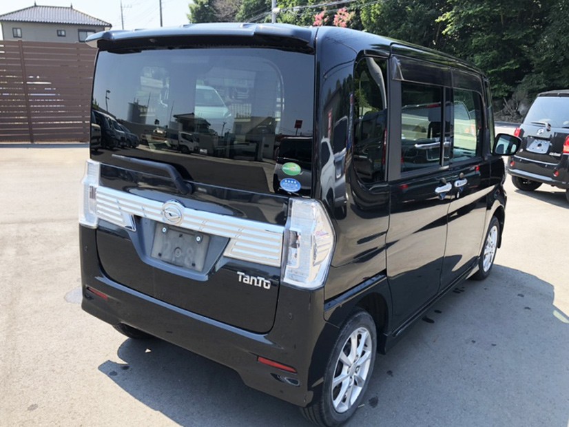 ダイハツタントカスタム X SA3