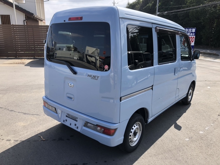 ダイハツハイゼットカーゴ デラックス