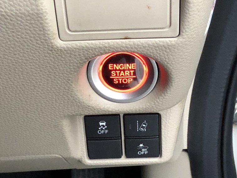 ホンダNBOX G  ホンダセンシン